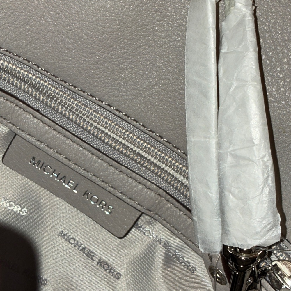 NWT Michael Michael Kors EVIE Grey Shoulder Bag - Picture 7 of 10